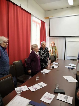 Lottakerholaisia Rovaniemellä marraskuussa 2021